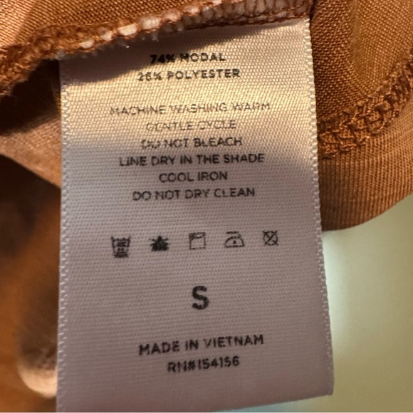 MOD REF Women’s VNeck Modal Short Sleeve Shirt Size Small - Picture 4 of 4